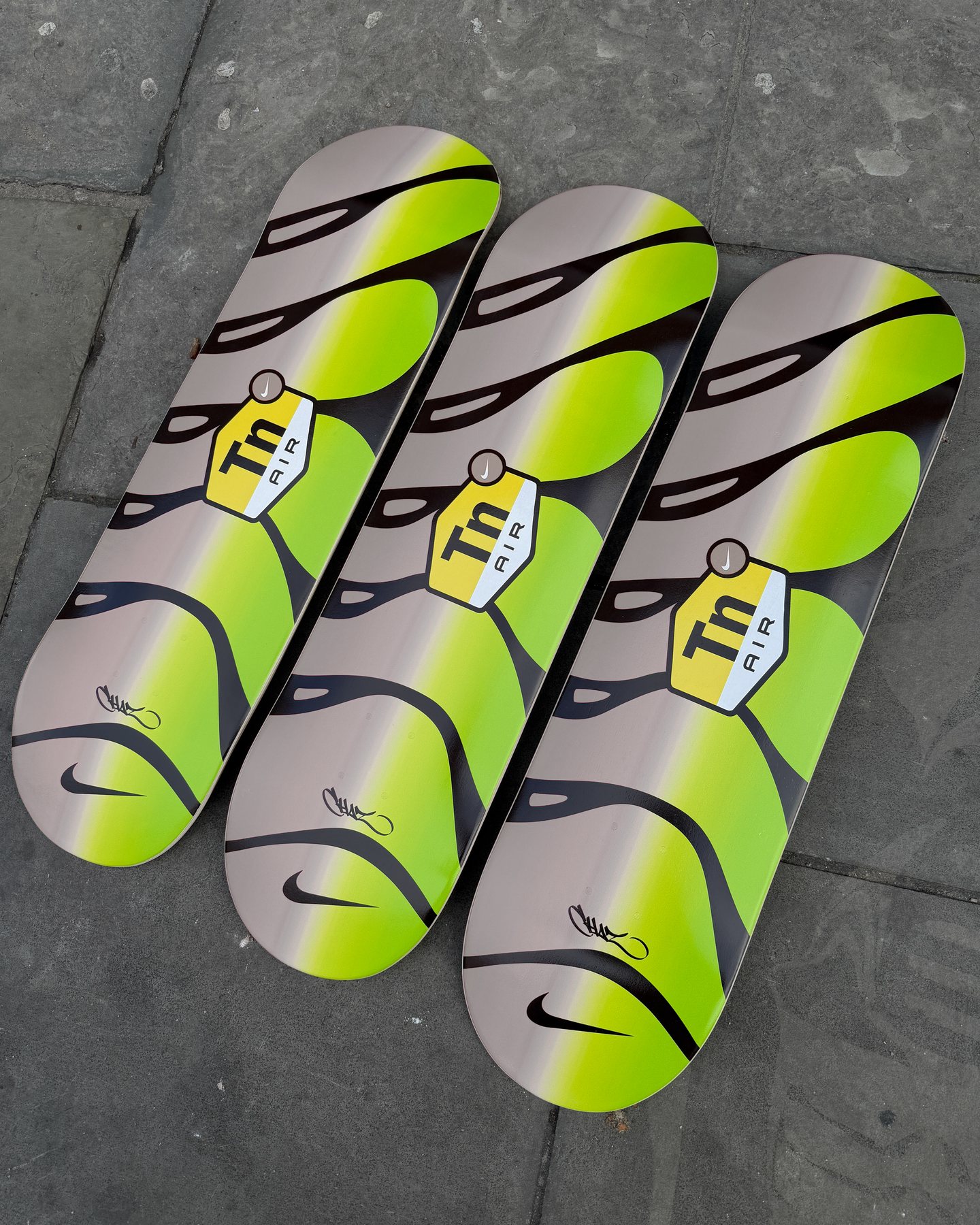 Neon board for Maison TN